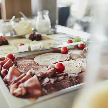 Meyerhof - Bioweingut, Vinothek & Gaestehaus 3* Flonheim